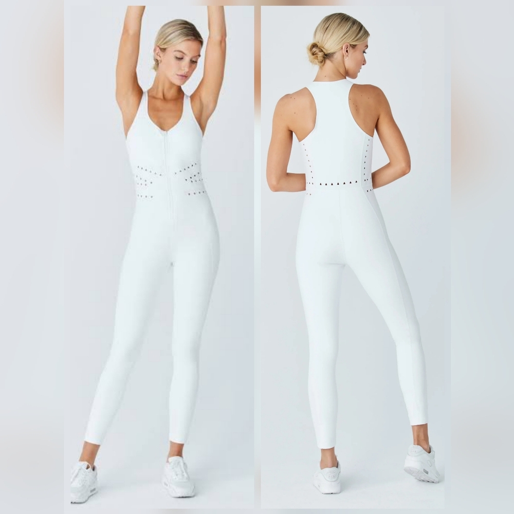 NWT- GIGI C Hunter Jumpsuit White Sz  S